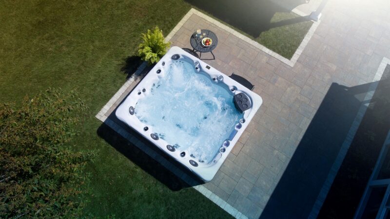 ways to keep your hot tub running costs down